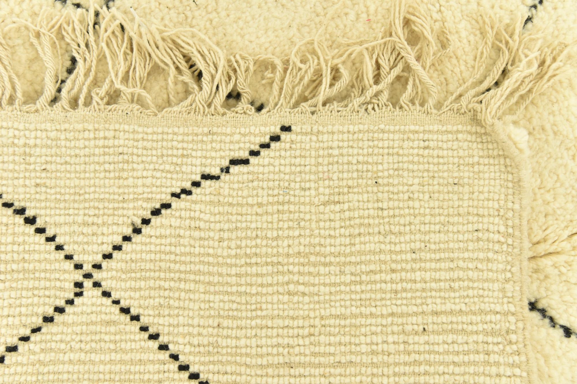 5' 2 x 8' 1 Hand Knotted Moroccan Wool Rug