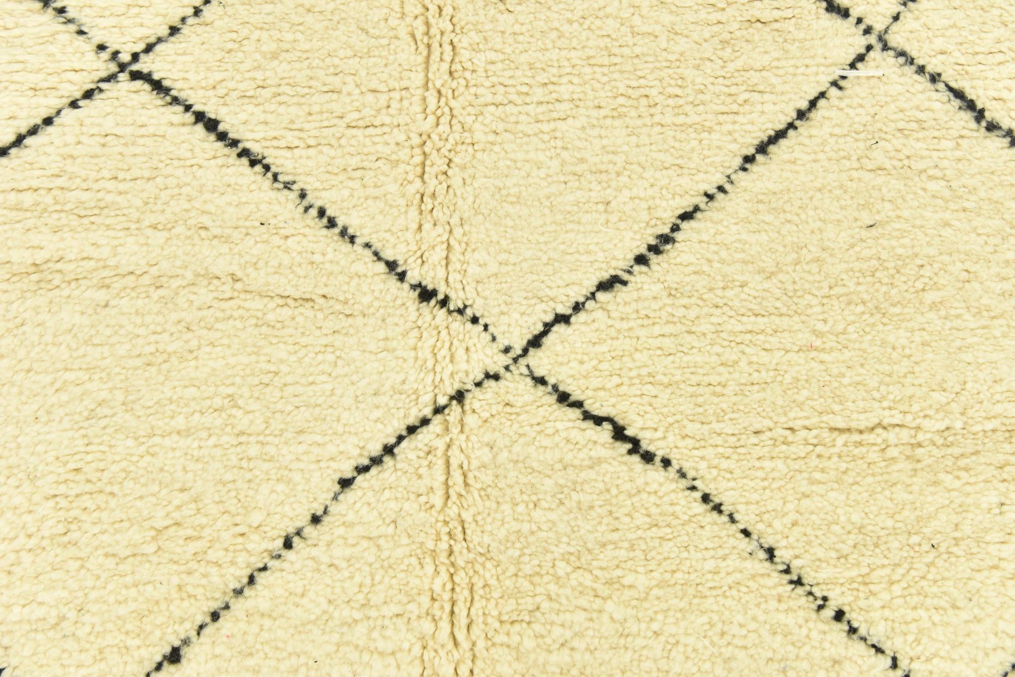 5' 2 x 8' 1 Hand Knotted Moroccan Wool Rug