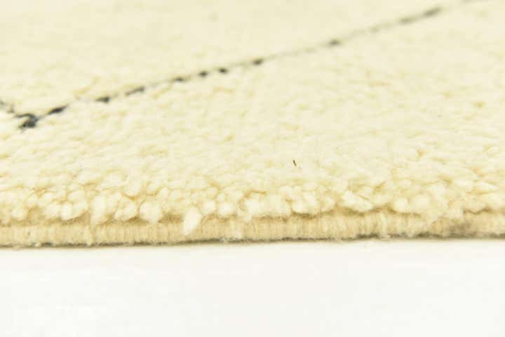 5' 2 x 8' 1 Hand Knotted Moroccan Wool Rug
