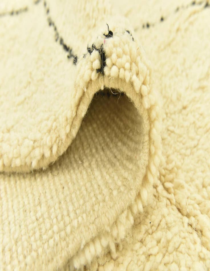 Detail image of 5' 1 x 8' 6  Hand Knotted Moroccan Wool Rug