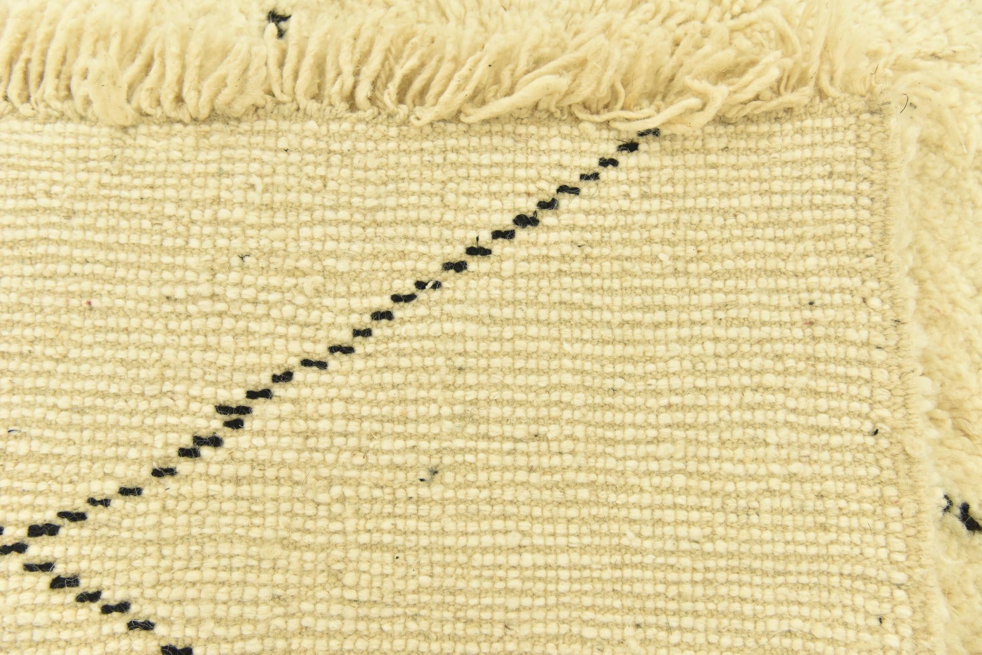 5' 1 x 8' 6 Hand Knotted Moroccan Wool Rug