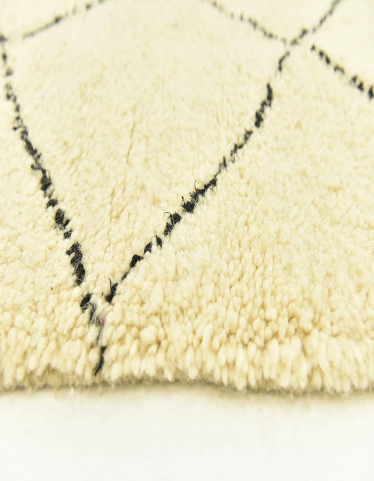 Detail image of 5' 1 x 8' 6  Hand Knotted Moroccan Wool Rug