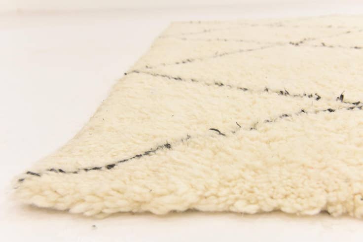 Detail image of 6' 10 x 10' 6 Hand Knotted Moroccan Wool Rug