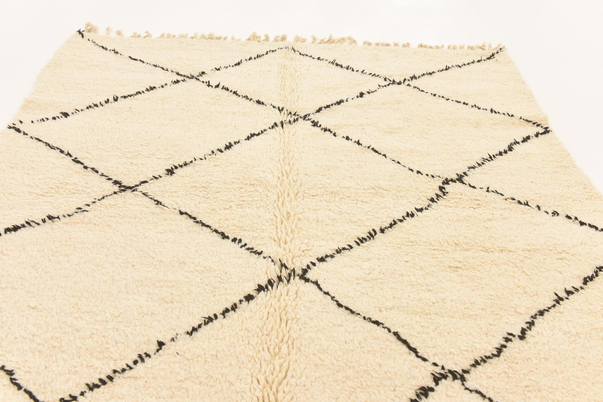 7' x 9' 6 Hand Knotted Moroccan Wool Rug