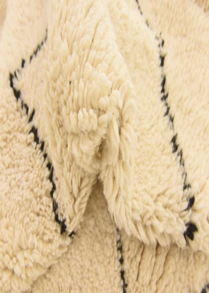 7' 1 x 9' 10 Hand Knotted Moroccan Wool Rug