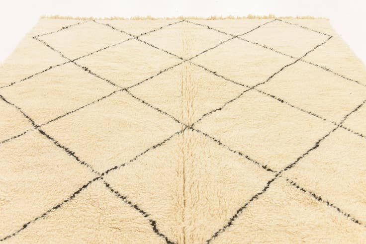 Detail image of 7' 1 x 9' 10 Hand Knotted Moroccan Wool Rug