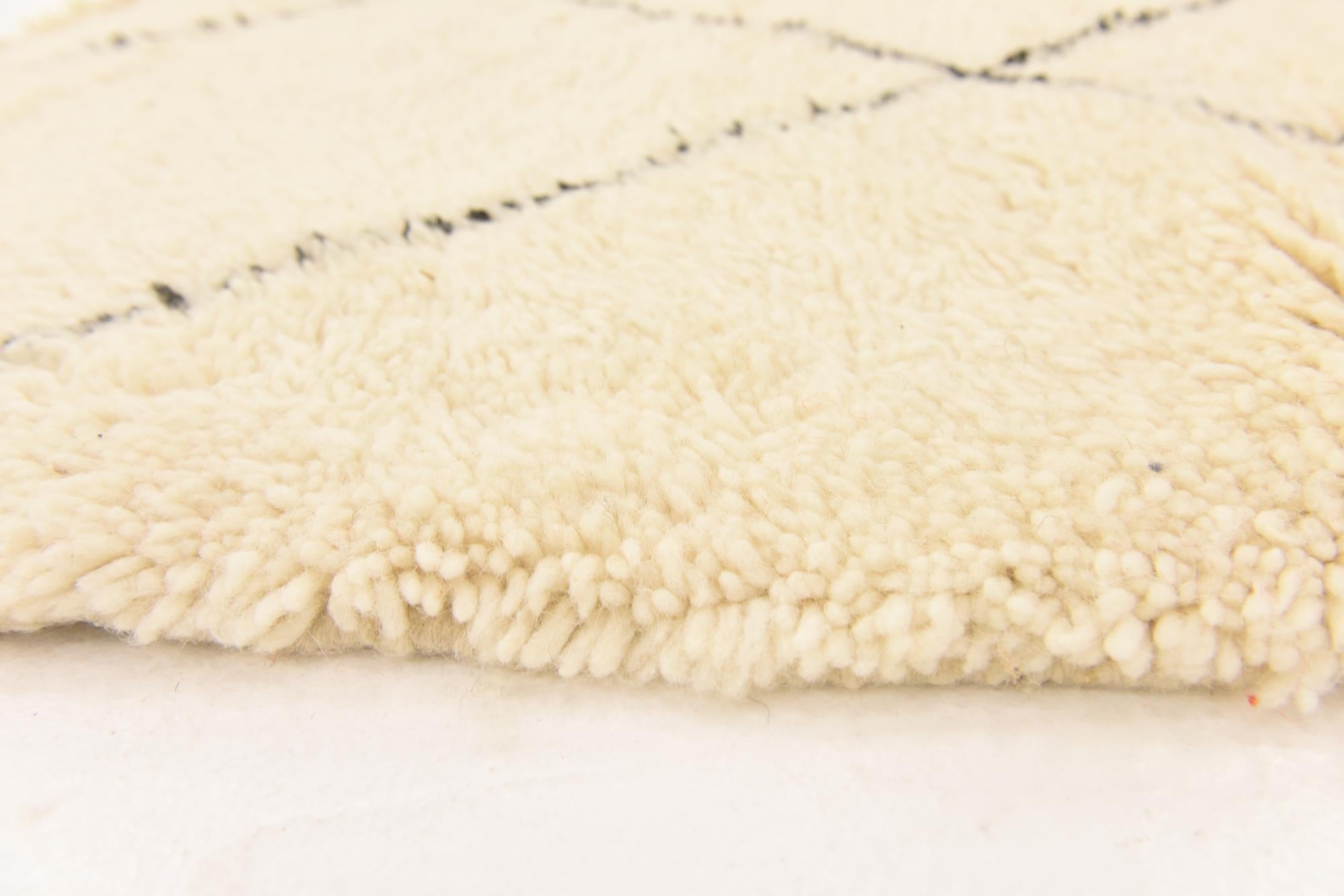 7' 1 x 9' 10 Hand Knotted Moroccan Wool Rug