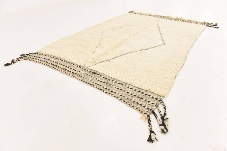 Detail image of 5' 7 x 8' 2 Hand Knotted Moroccan Wool Rug