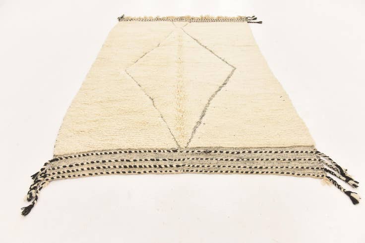Detail image of 5' 7 x 8' 2 Hand Knotted Moroccan Wool Rug