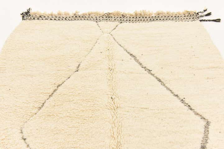 5' 7 x 8' 2 Hand Knotted Moroccan Wool Rug