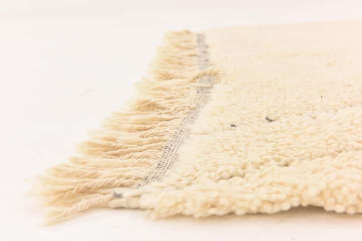 5' 3 x 8' Hand Knotted Moroccan Wool Rug