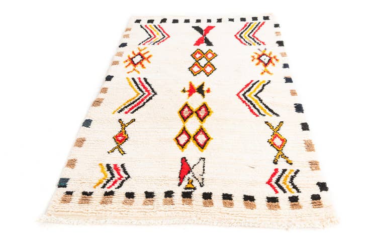 Detail image of 4' 2 x 6' 7 Hand Knotted Moroccan Wool Rug