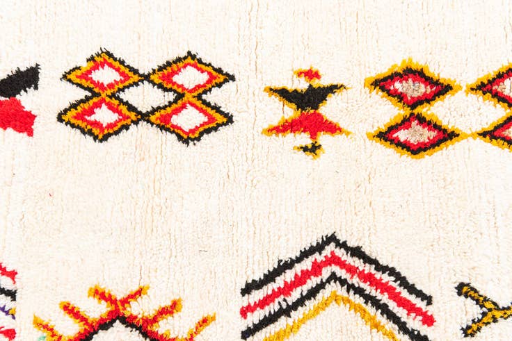 Detail image of 4' 2 x 6' 7 Hand Knotted Moroccan Wool Rug
