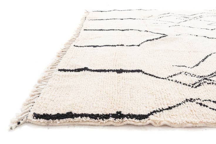 Detail image of 7' 2 x 9' 6 Hand Knotted Moroccan Wool Rug