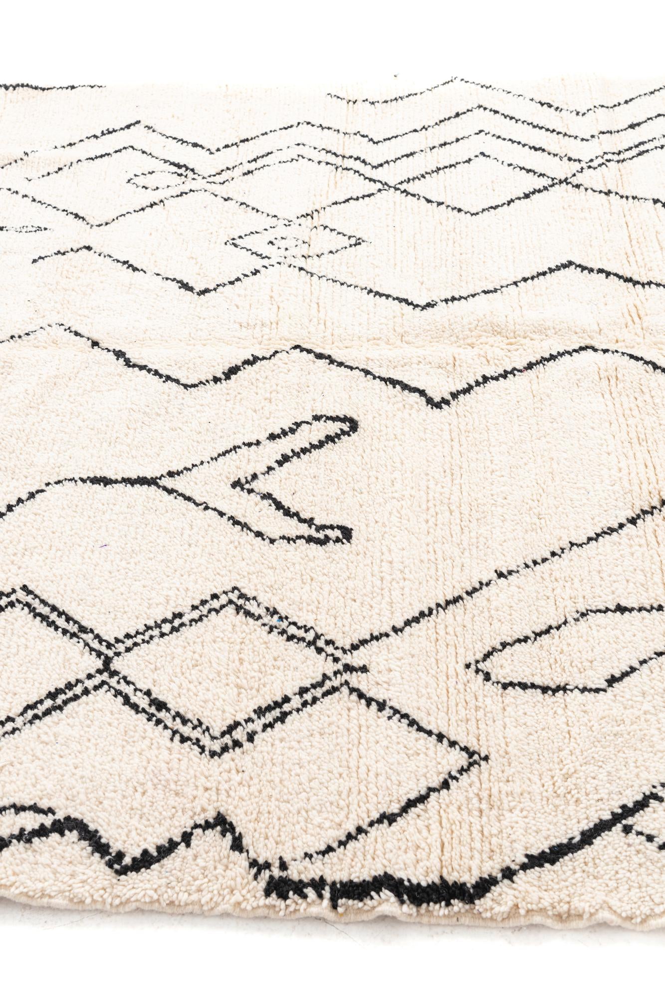 7' 2 x 9' 6 Hand Knotted Moroccan Wool Rug