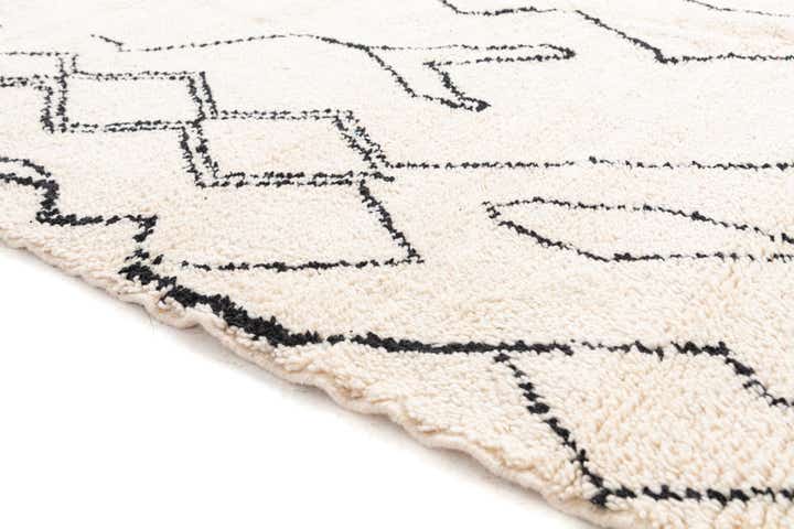 7' 2 x 9' 6 Hand Knotted Moroccan Wool Rug