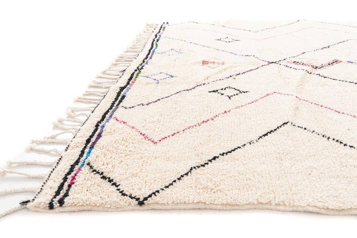 Detail image of 6' 9 x 9' 10 Hand Knotted Moroccan Wool Rug