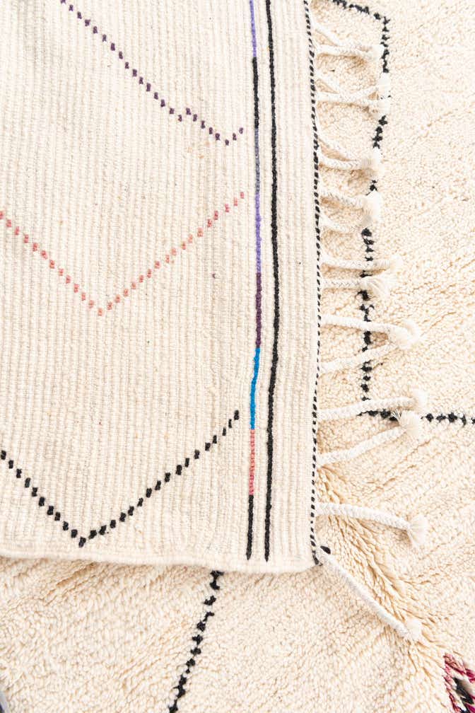 6' 9 x 9' 10 Hand Knotted Moroccan Wool Rug