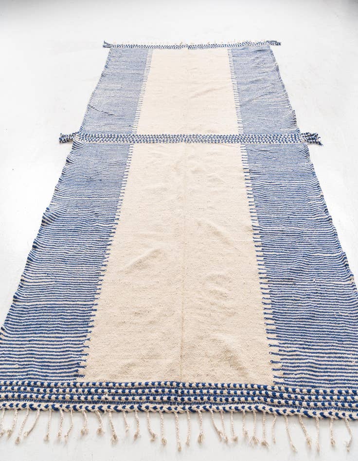 Detail image of 7' 2 x 11'  Hand Knotted Moroccan Wool Rug