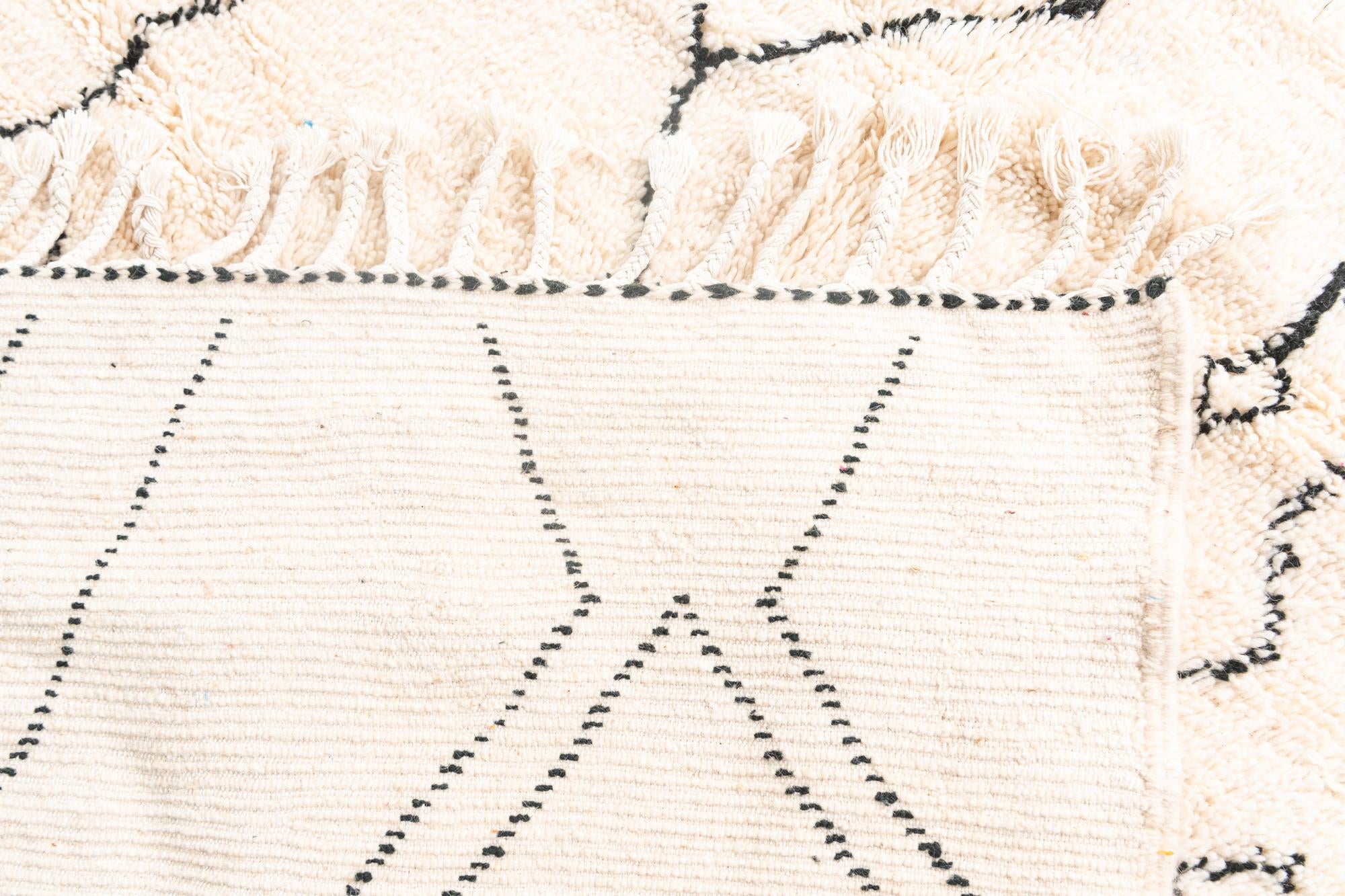 6' 10 x 9' 5 Hand Knotted Moroccan Wool Rug