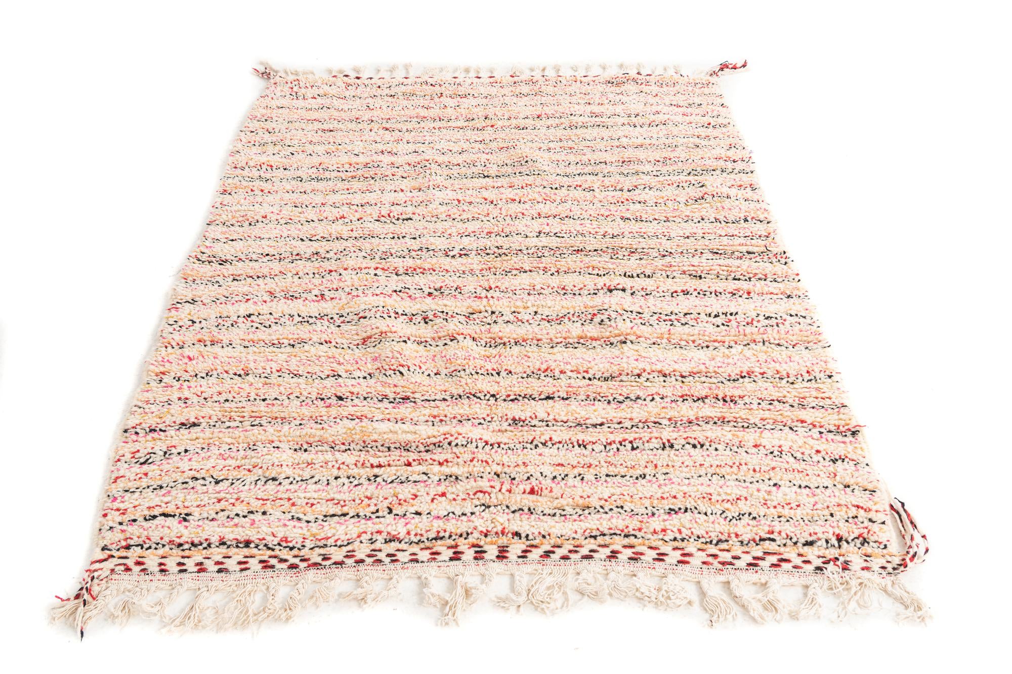 5' 1 x 6' 9 Hand Knotted Moroccan Wool Rug