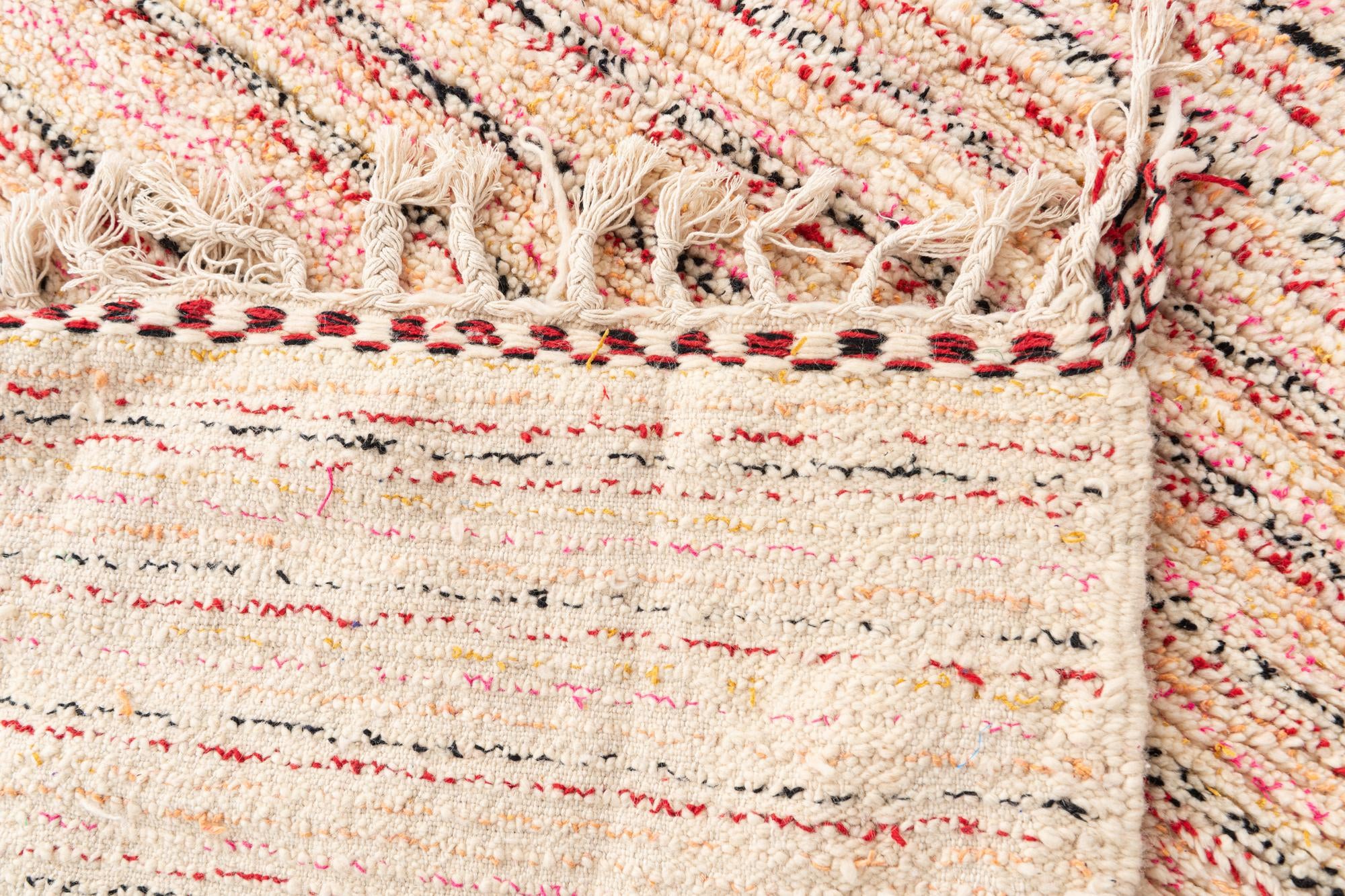 5' 1 x 6' 9 Hand Knotted Moroccan Wool Rug