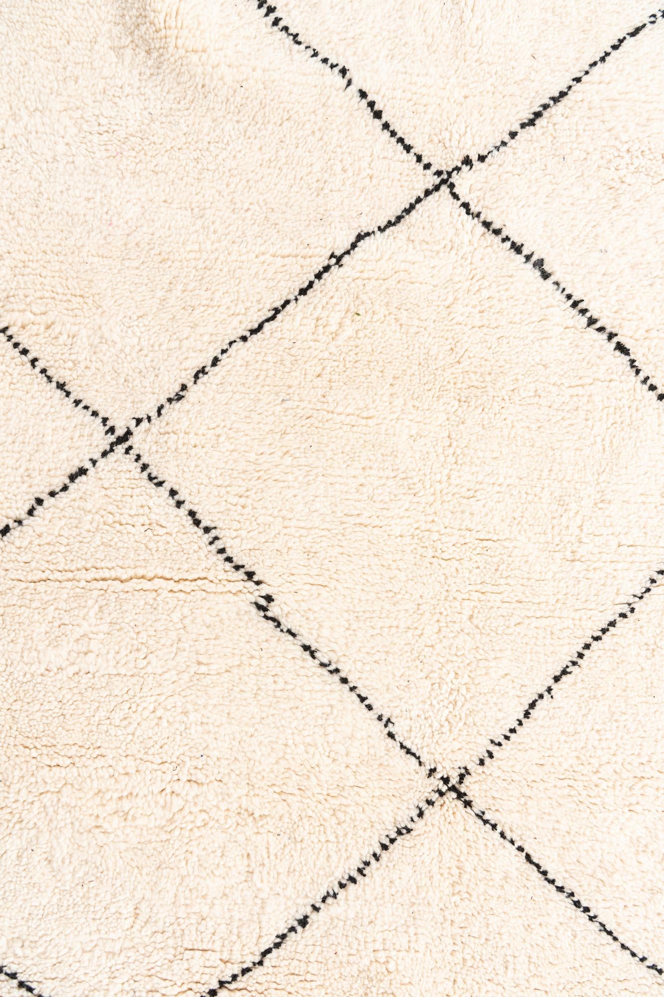5' 4 x 7' 8 Hand Knotted Moroccan Wool Rug