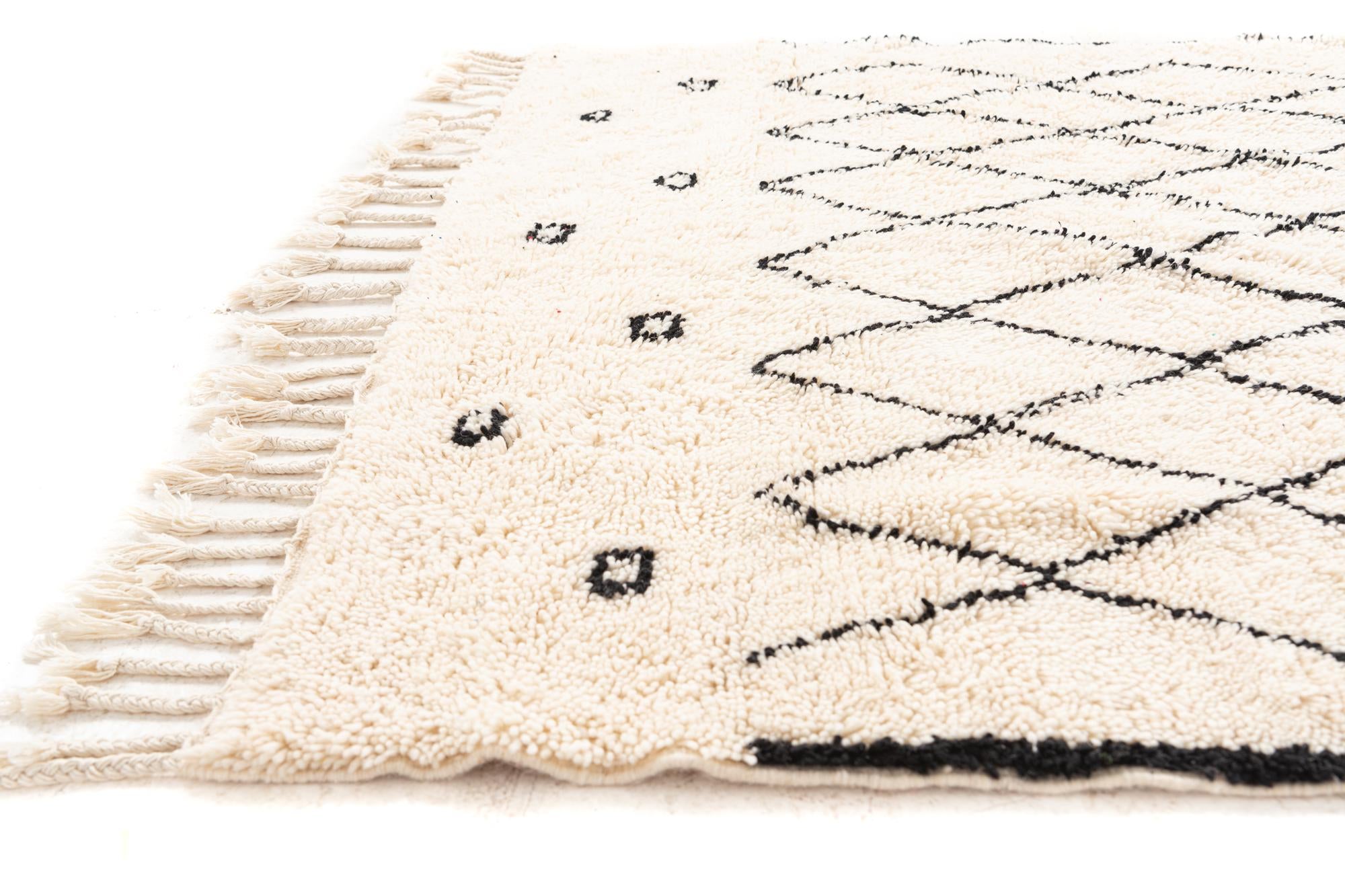 5' x 8' Hand Knotted Moroccan Wool Rug