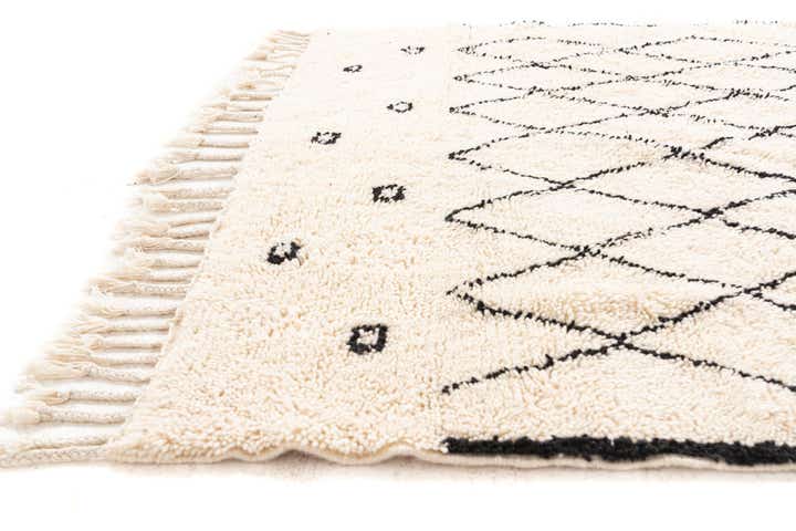 5' x 8' Hand Knotted Moroccan Wool Rug