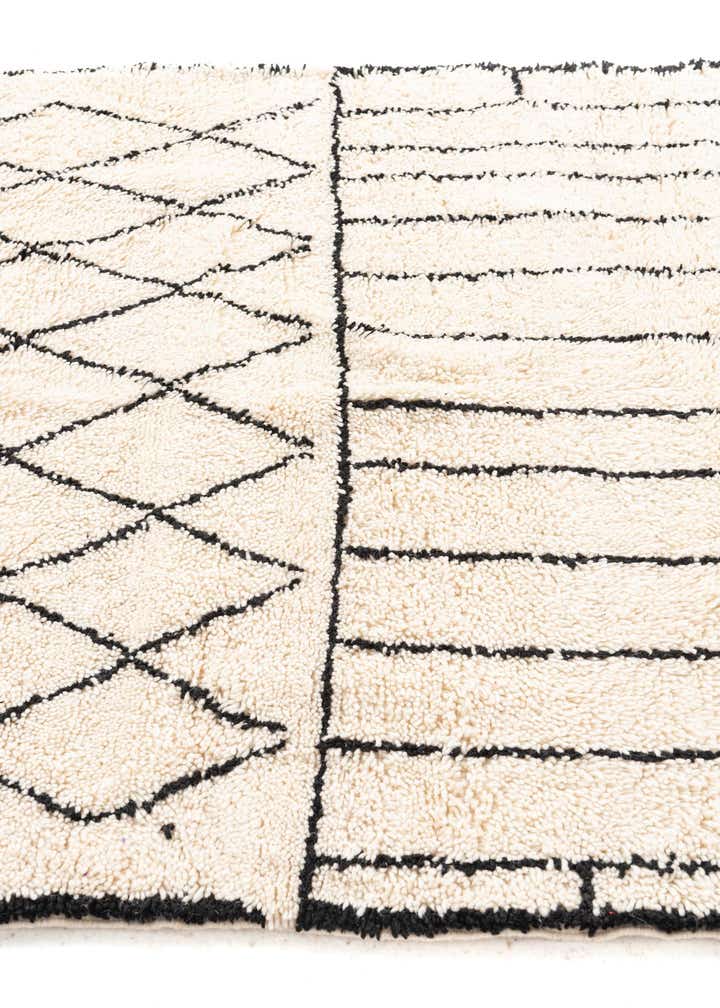 5' x 8' Hand Knotted Moroccan Wool Rug