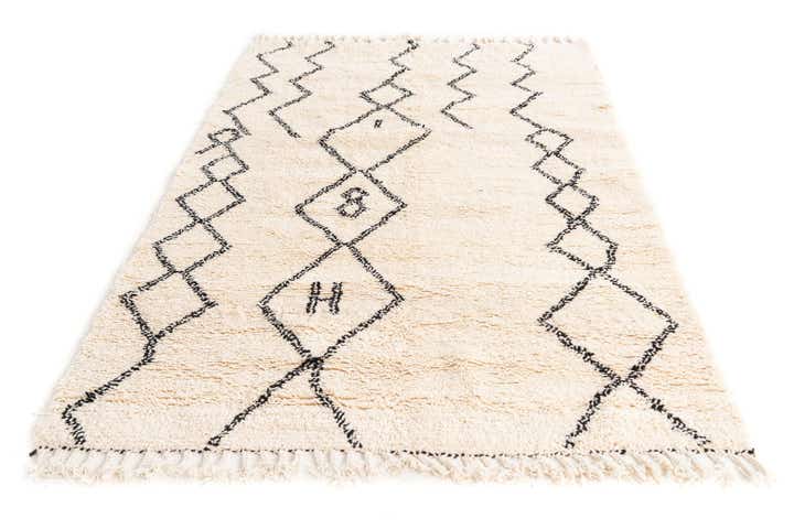 5' x 7' 7 Hand Knotted Moroccan Wool Rug
