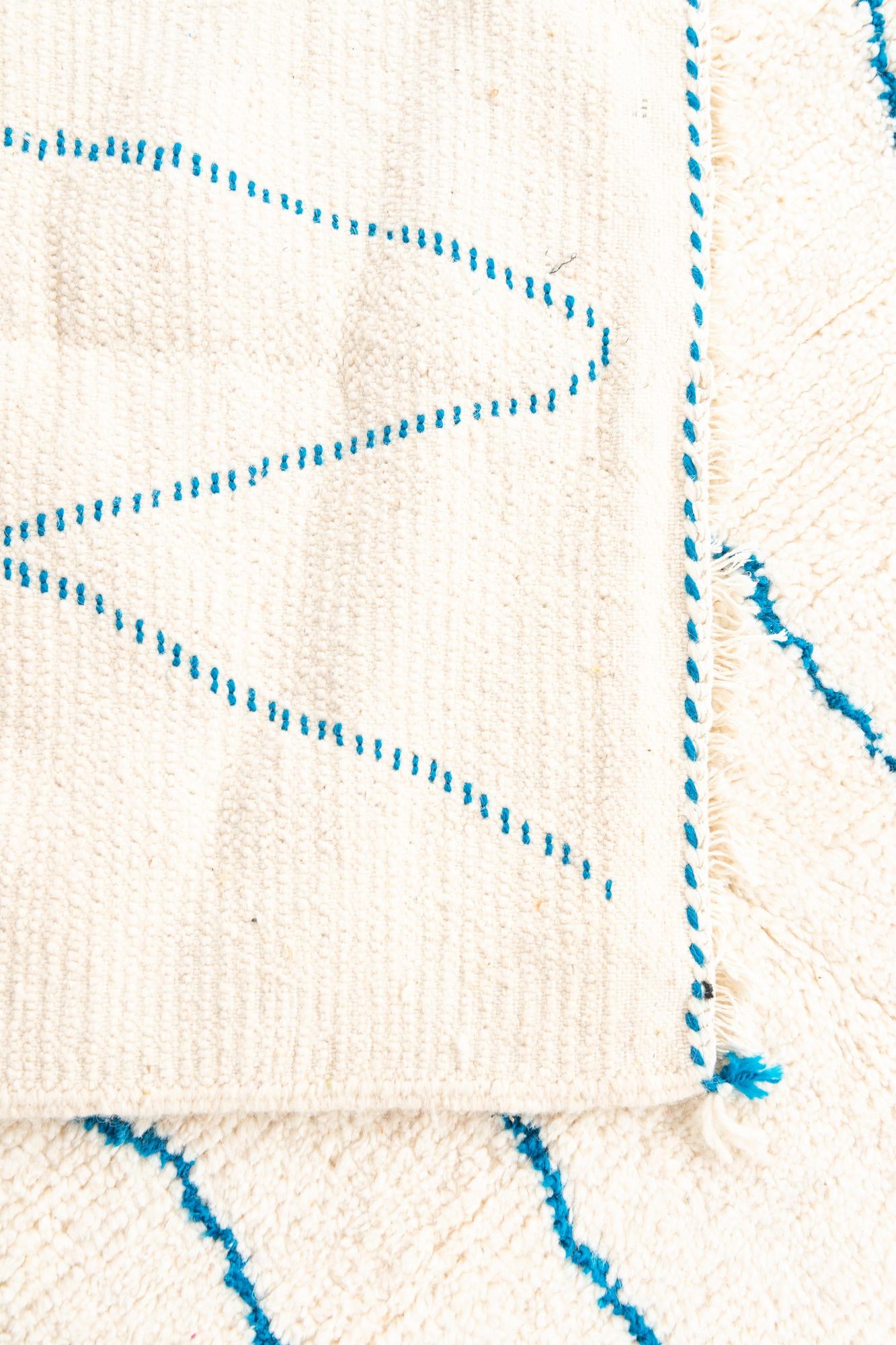 5' 6 x 8' 7 Hand Knotted Moroccan Wool Rug
