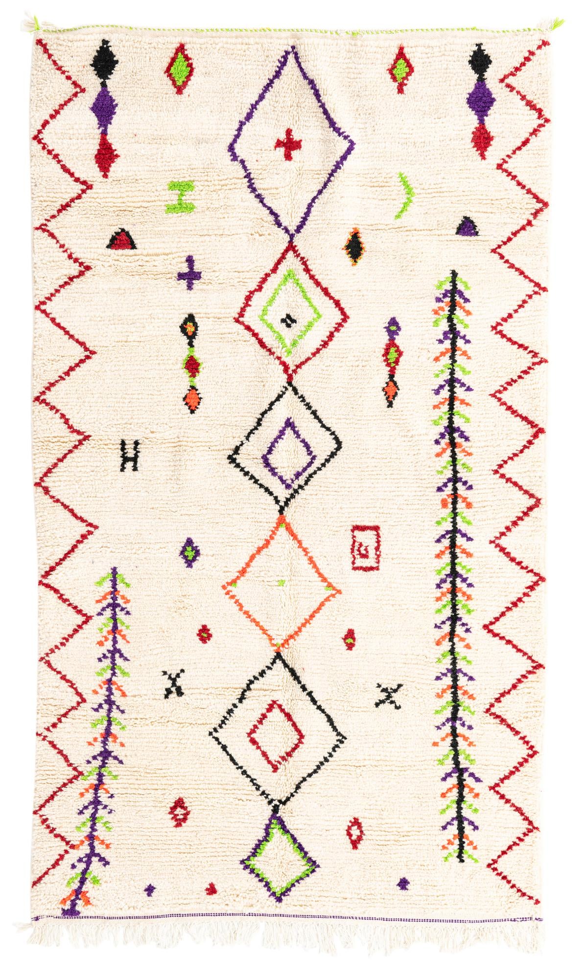 4' 10 x 8' 2 Hand Knotted Moroccan Wool Rug