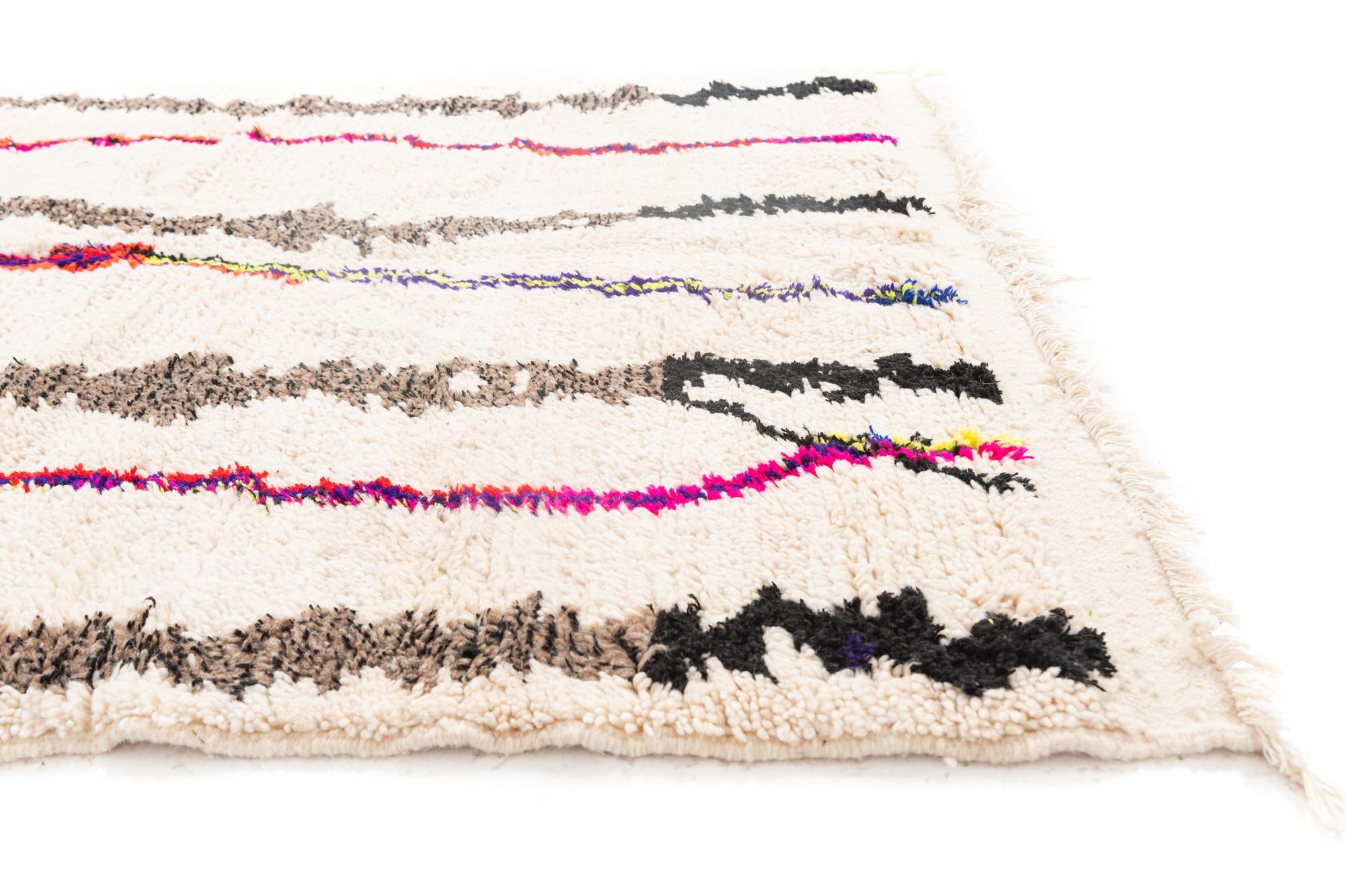 4' 9 x 6' 8 Hand Knotted Moroccan Wool Rug