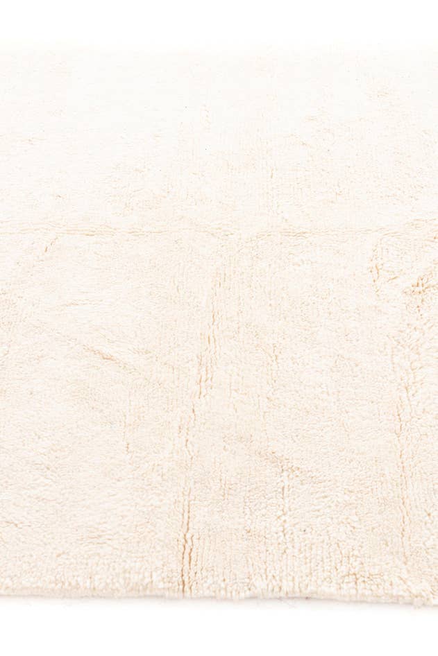 Detail image of 6' 6 x 10' Hand Knotted Moroccan Wool Rug