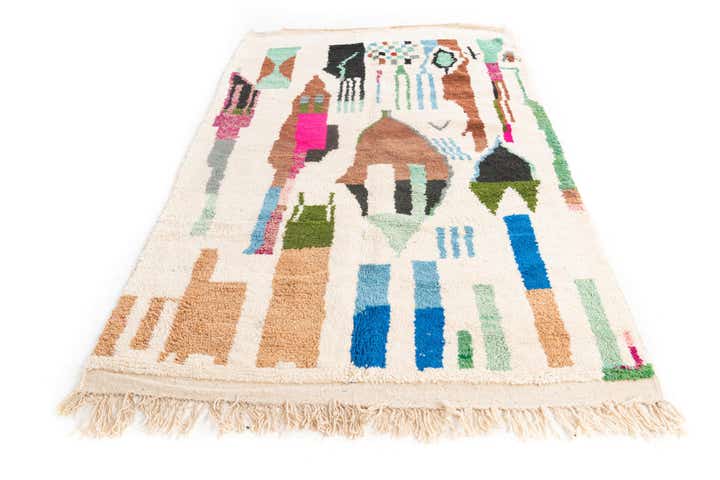 5' x 8' 4 Hand Knotted Moroccan Wool Rug