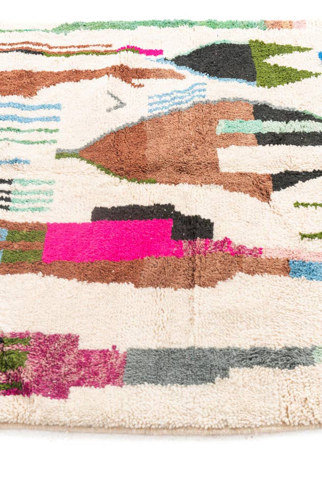 Detail image of 5' x 8' 4 Hand Knotted Moroccan Wool Rug