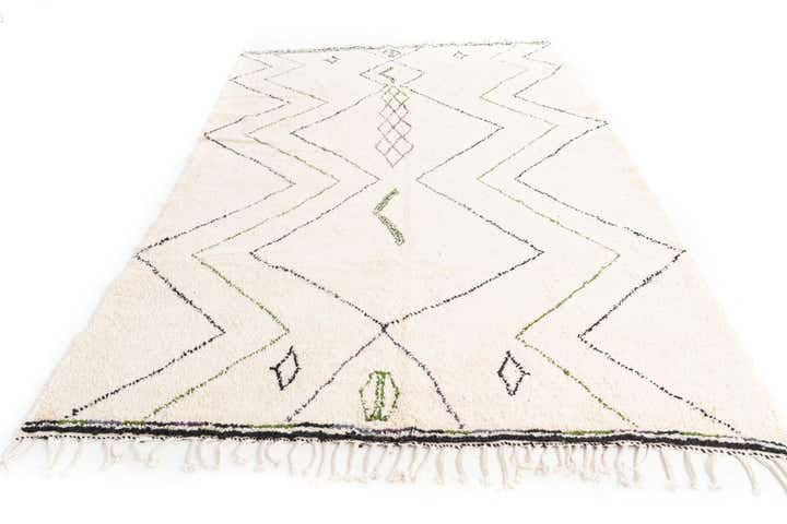 6' 8 x 10' Hand Knotted Moroccan Wool Rug
