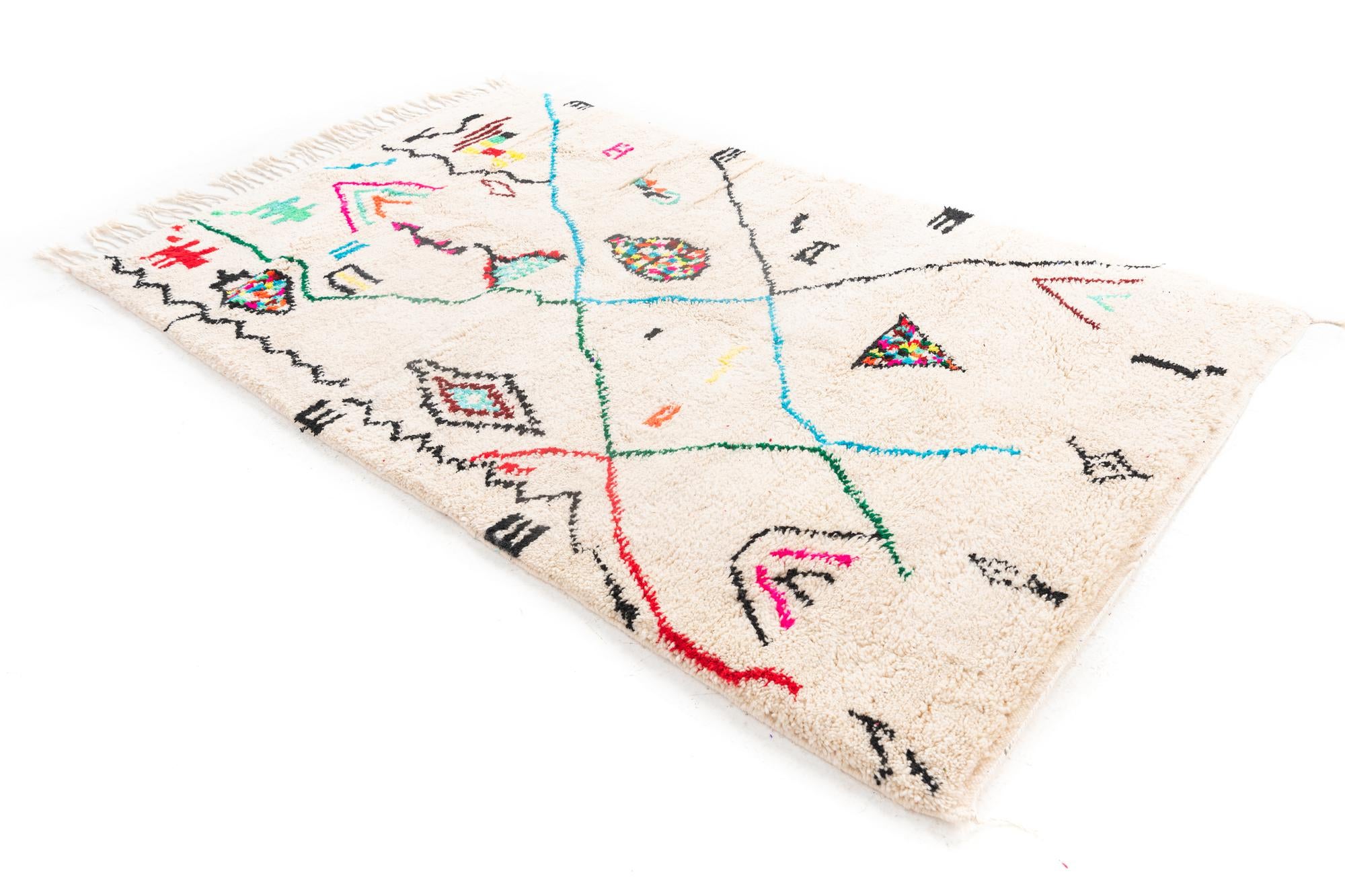 5' x 8' Hand Knotted Moroccan Wool Rug