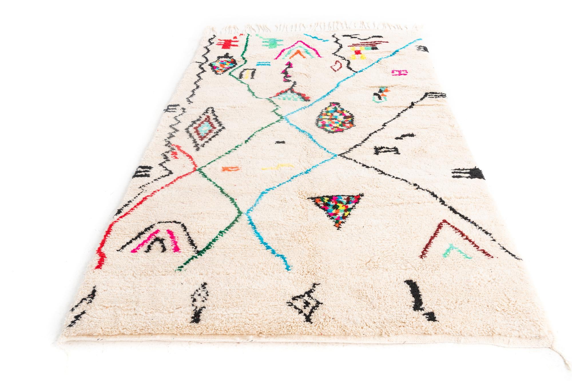 5' x 8' Hand Knotted Moroccan Wool Rug