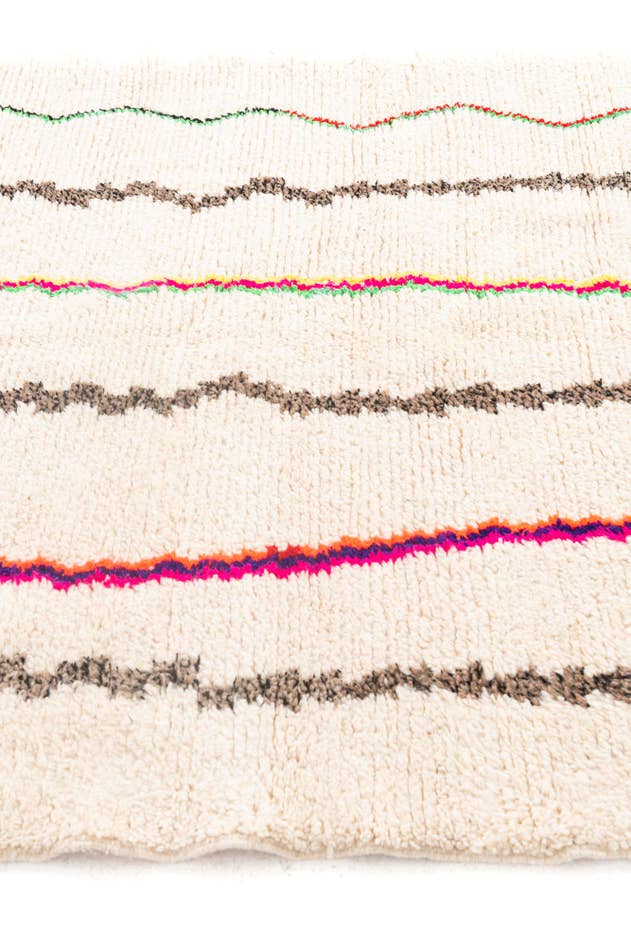 Detail image of 5' 2 x 6' 10 Hand Knotted Moroccan Wool Rug
