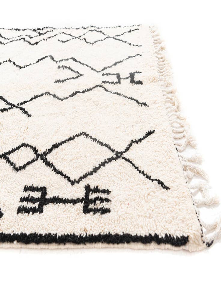 Detail image of 4' 10 x 7' 9  Hand Knotted Moroccan Wool Rug