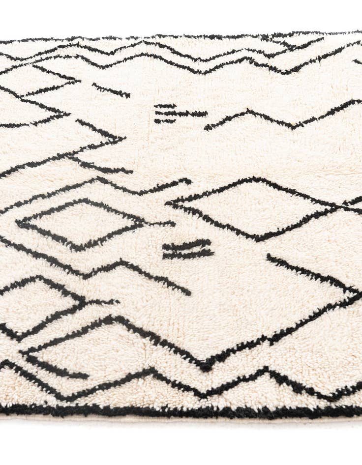 Detail image of 4' 10 x 7' 9  Hand Knotted Moroccan Wool Rug