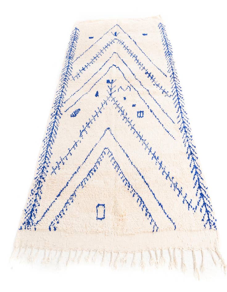 Detail image of 5' 5 x 8'  Hand Knotted Moroccan Wool Rug