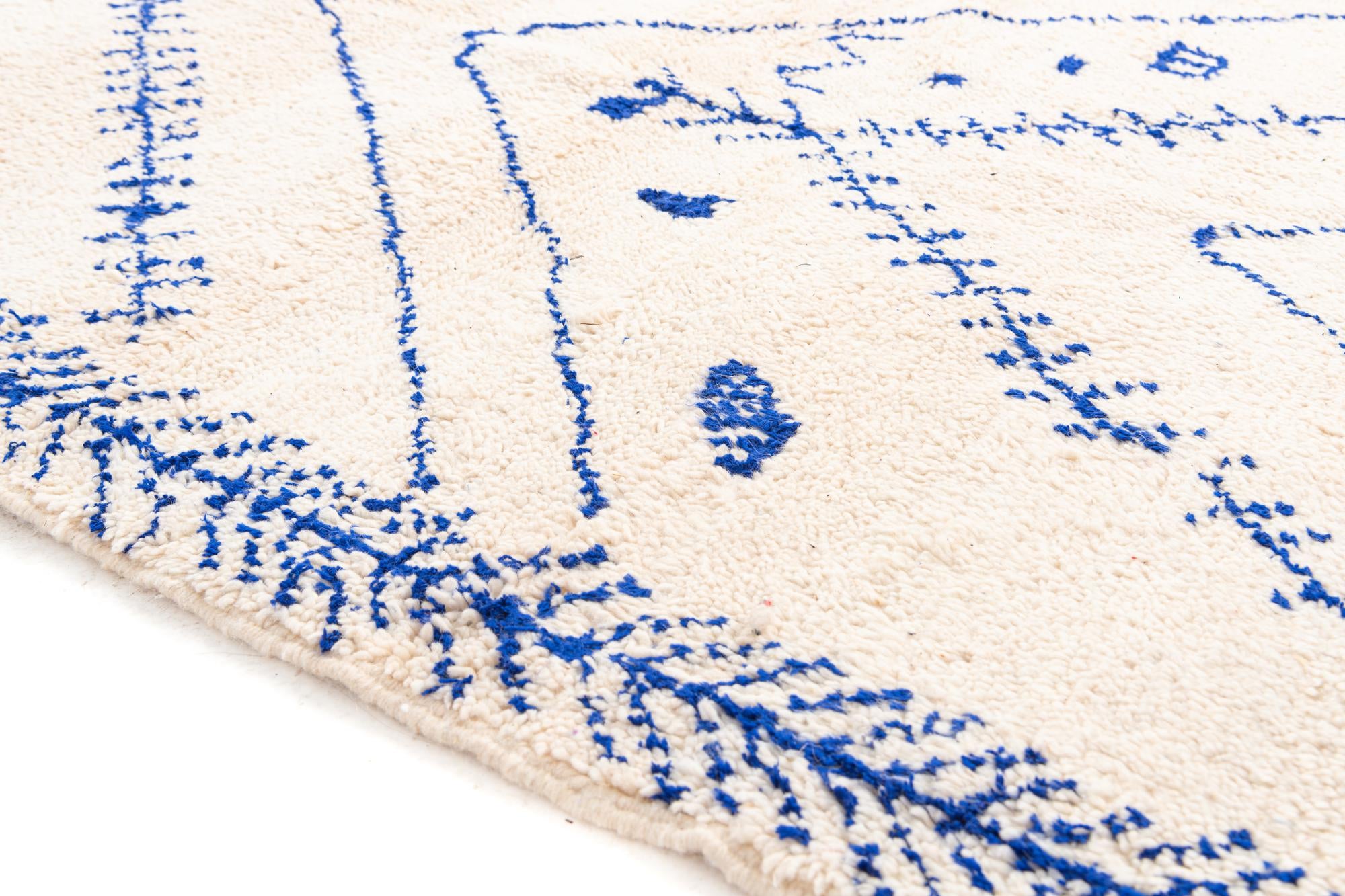 5' 5 x 8' Hand Knotted Moroccan Wool Rug