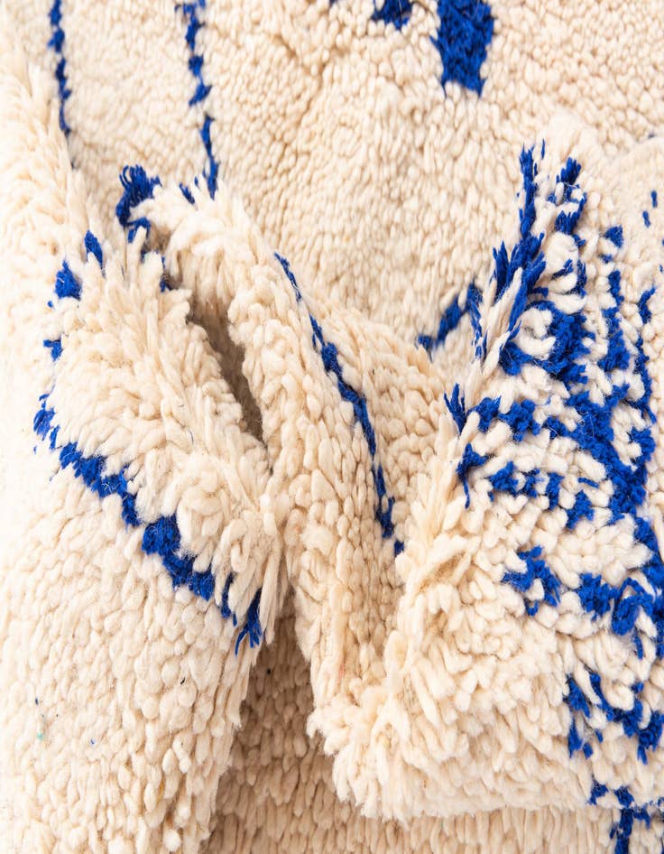 Detail image of 5' 5 x 8'  Hand Knotted Moroccan Wool Rug