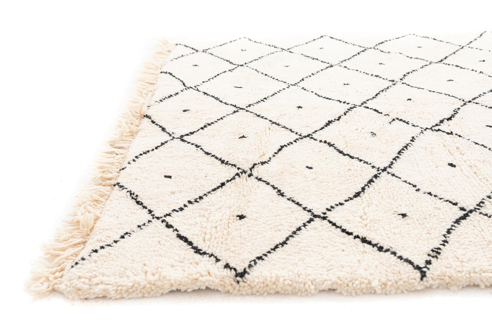 5' 4 x 8' 3 Hand Knotted Moroccan Wool Rug