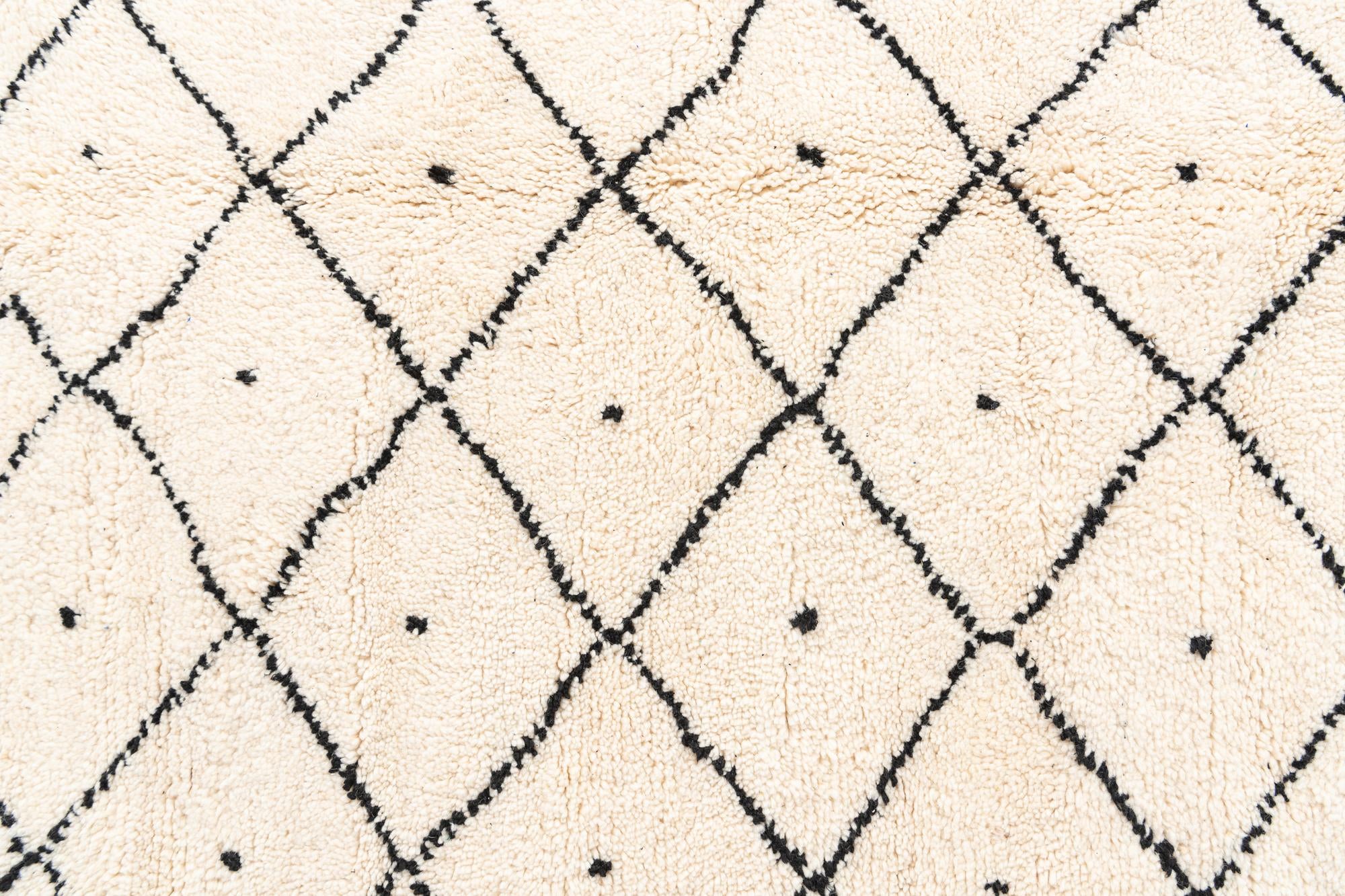 5' 4 x 8' 3 Hand Knotted Moroccan Wool Rug