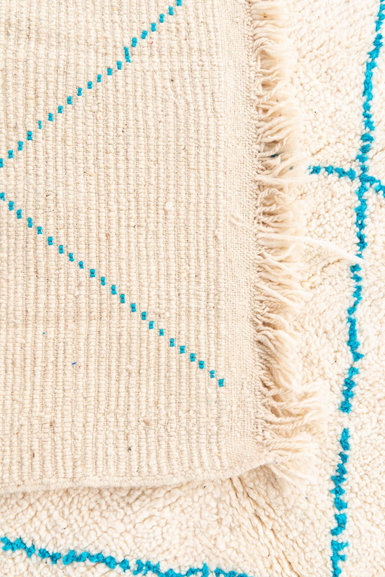 5' x 8' 2 Hand Knotted Moroccan Wool Rug