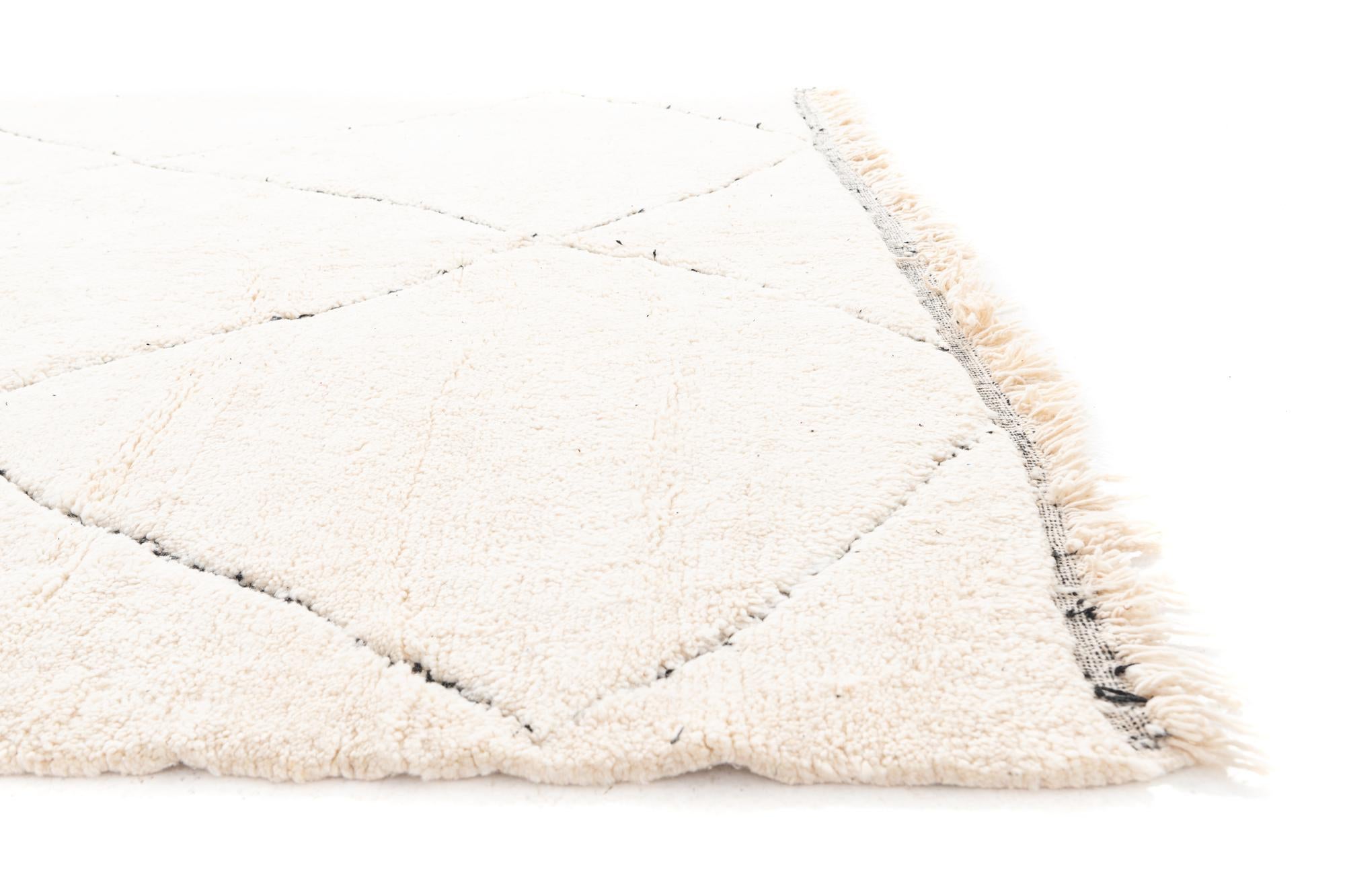7' 1 x 9' 6 Hand Knotted Moroccan Wool Rug